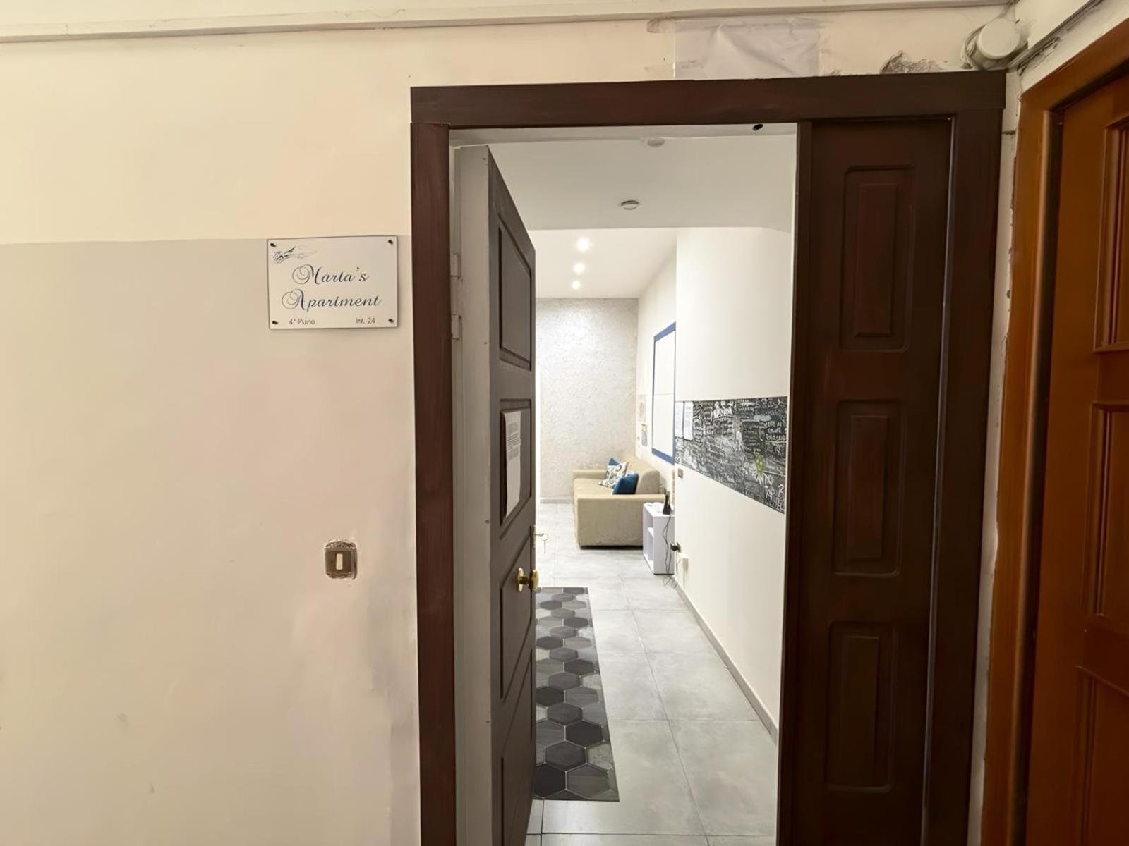 Marta'S Apartment Naples Exterior photo